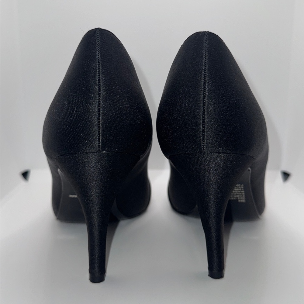 Monet Peep Toe Black Satin Pumps Heel w Knot Detail Women’s 8 - Picture 9 of 12